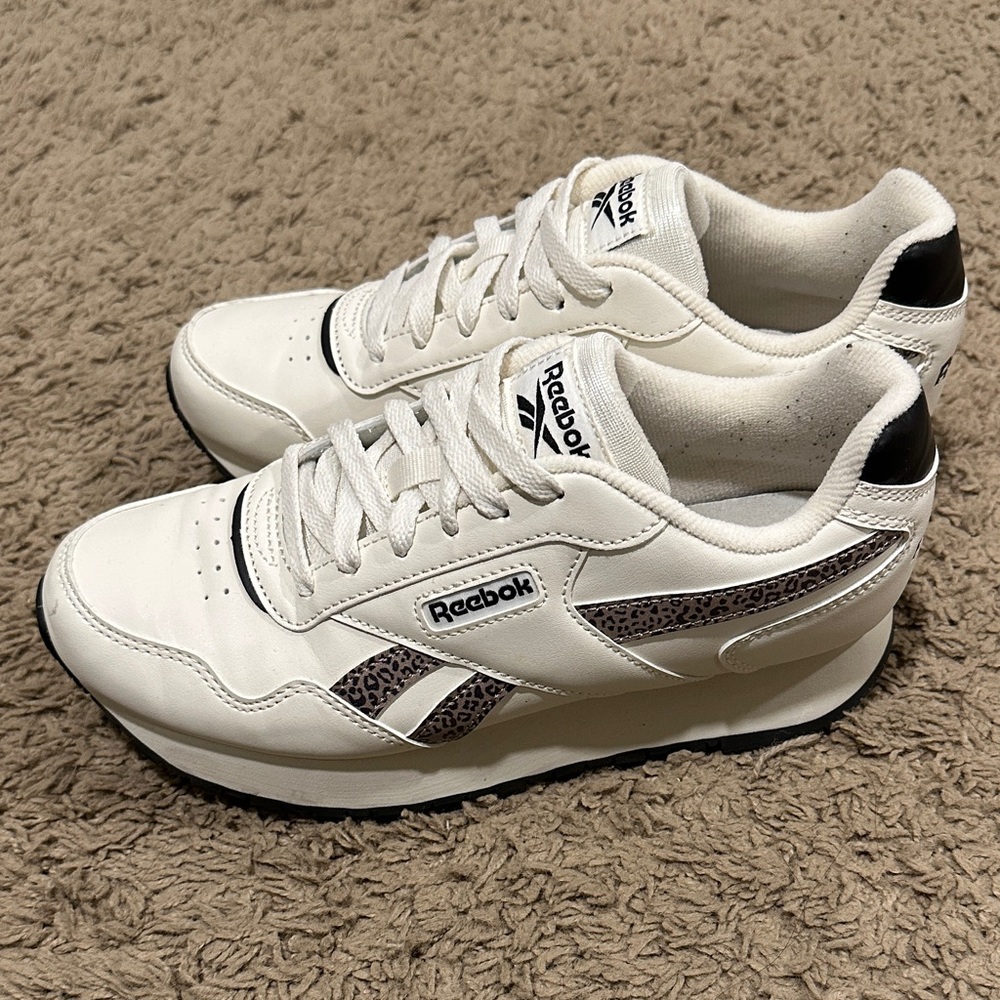 Reebok Classic Sneakers